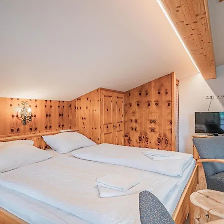 Roeck Iii Iv Apartamento